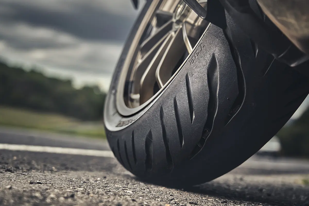 mejores neumáticos moto sport turismo - Qué es un neumático Touring